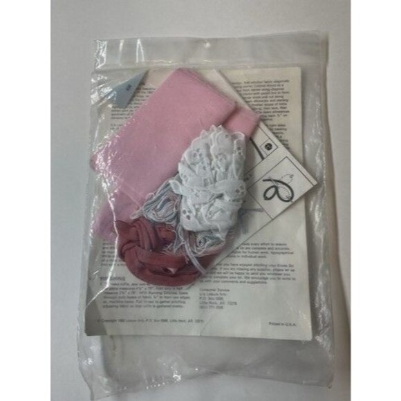 NWOT VTG 83s Knots So Fine Candlewicking Kit Heart Pink Ruffle Pillow Top USA - Picture 5 of 7